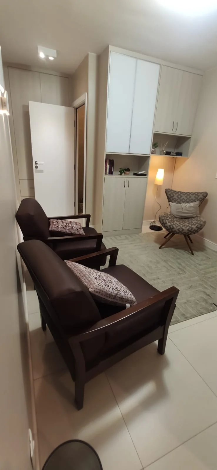 Consultório de Neuropsicologia em Brasília - Sala de Atendimento 4 Sala de atendimento para avaliação neuropsicológica no consultório Wagner Washington em Brasília - Ambiente 4